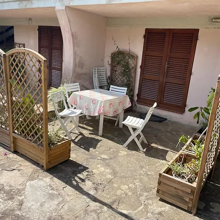 Le Vele House